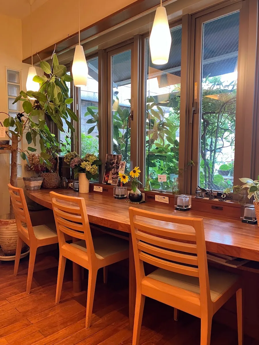 Cafe & Hall With You · 5